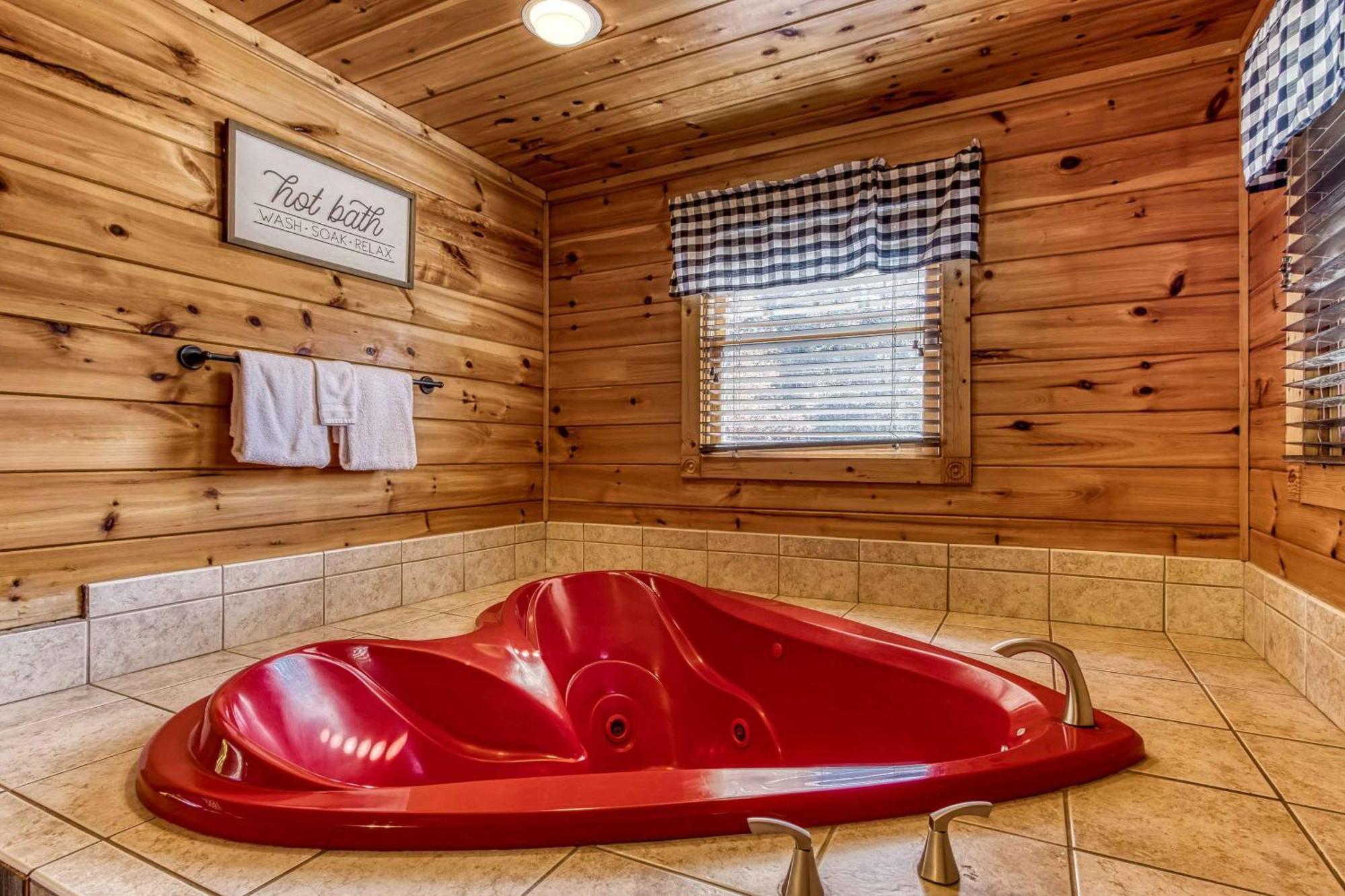 Dog Friendly, Romantic Mtn Getaway Hot Tub Pool Гатлінбург Екстер'єр фото